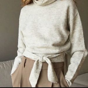 Aritzia Wilfred Loren Sweater | Color: Yellow | Small | NWT